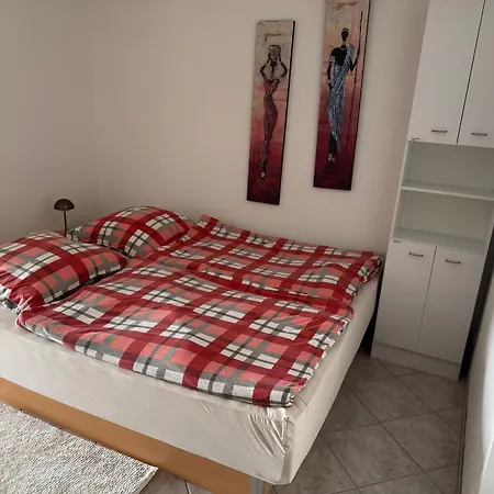 Wohlfuehloase Mit Wasserbett